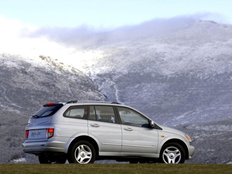  SsangYong Kyron 2005 года  (фото 8 из 16)